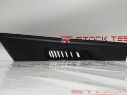 1Накладка декоративная основания сидений 1-го ряда внутренняя левая левая Tesla model X 10