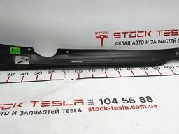 1Накладка двери крышки багажника левая (под датчик прижатия) Tesla model S, model S REST 6