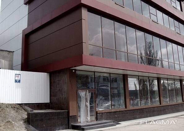 Аренда коммерческого помещения в Кишиневе. Первая линия. 297 м2