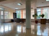Аренда офисного помещения на первой линии в Кишиневе. 156 М2
