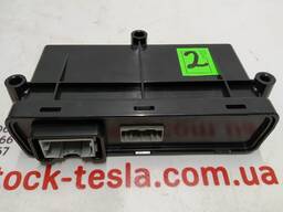 Блок контроля стояночного тормоза Tesla model S, model S REST, model X -J