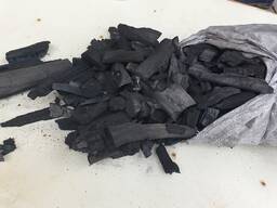 Древесный уголь.