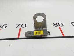 Кронштейн крепления тормозного шланга переднего правого Tesla model 3 1044722-00-D