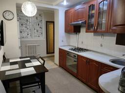 Квартира в Центре г. Тирасполя пл. 75 кв. , кухня 10,6 кв. м, евроремонт, мебель