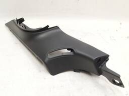 Накладка ремня безопасности стойки-С левой Tesla model 3 1086281-00-G