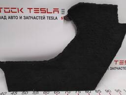 Облицовка центральной консоли правая передняя Tesla model X 1035936-98-C
