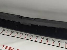 Отделка багажника пластик (под замок) в сборе Tesla model S, model S REST 1010824-00-B