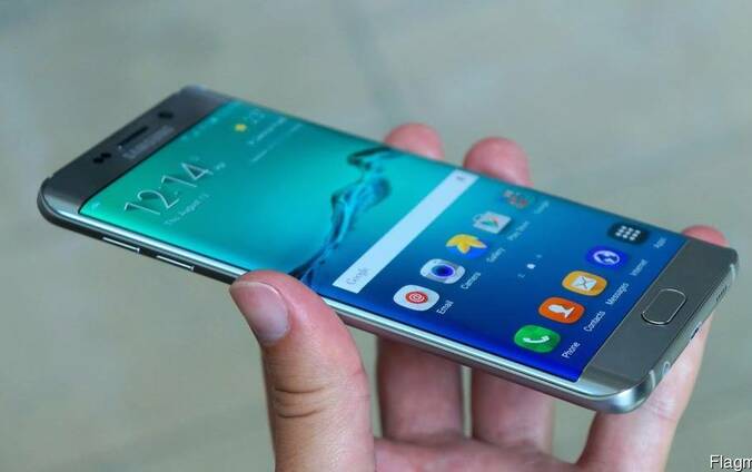 Samsung Galaxy s8 edge plus. Iphone 8