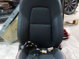 Сиденье пассажирское в сборе (с подогревом без блока регулировки и кнопок) PREM PUR BLK Te