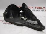 Водосборник крышки багажника правый Tesla model X -E - фото 3