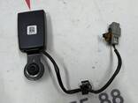 Замок ремня безопасности 2-го ряда сидений 60/40 левый (BLACK) Tesla model X 1089738-05-B